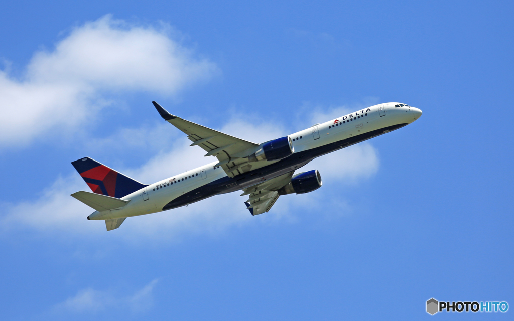 出発 DELTA 757-26D N823DX