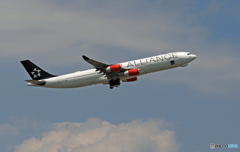 「良い天気」 SAS A340-313 OY-KBM離陸 