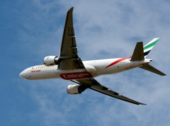 出発 Emirates 777-F1H