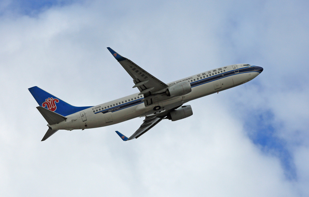中国南方737-800 B-5698 飛び立ち　