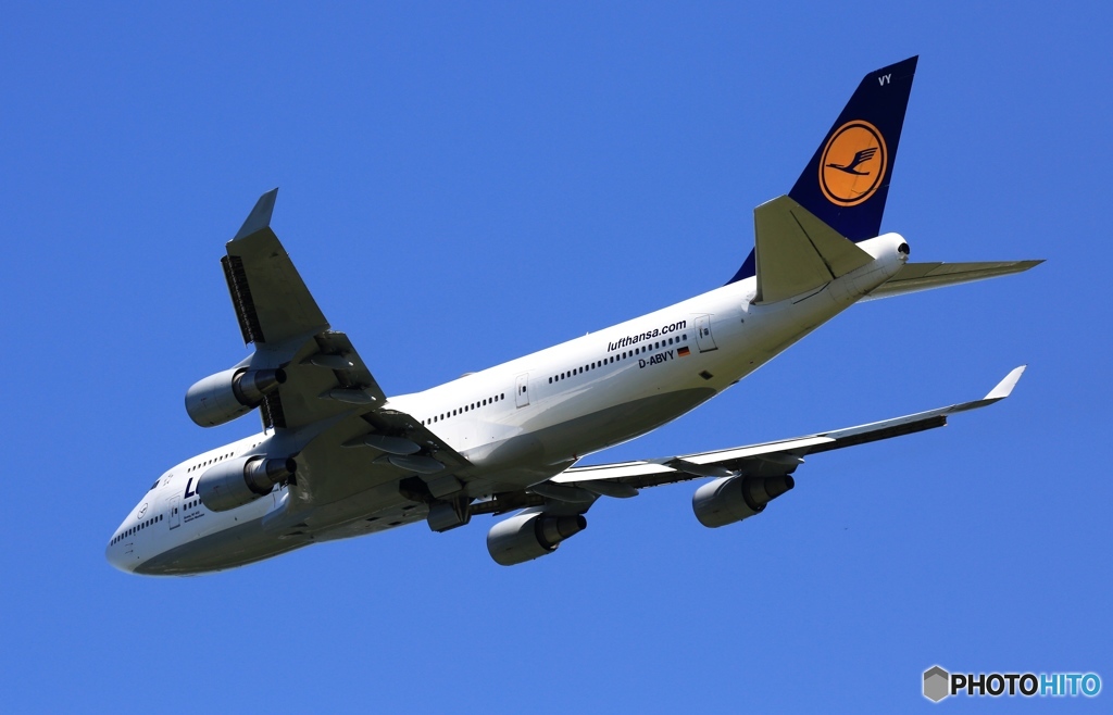 出発　Lufthansa 747-400 D-ABVY