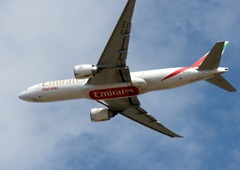 離陸  Emirates 777-F1H