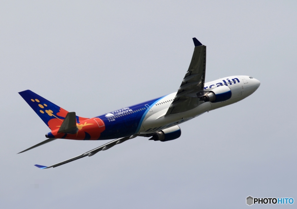 離陸　Air Calin A330-200