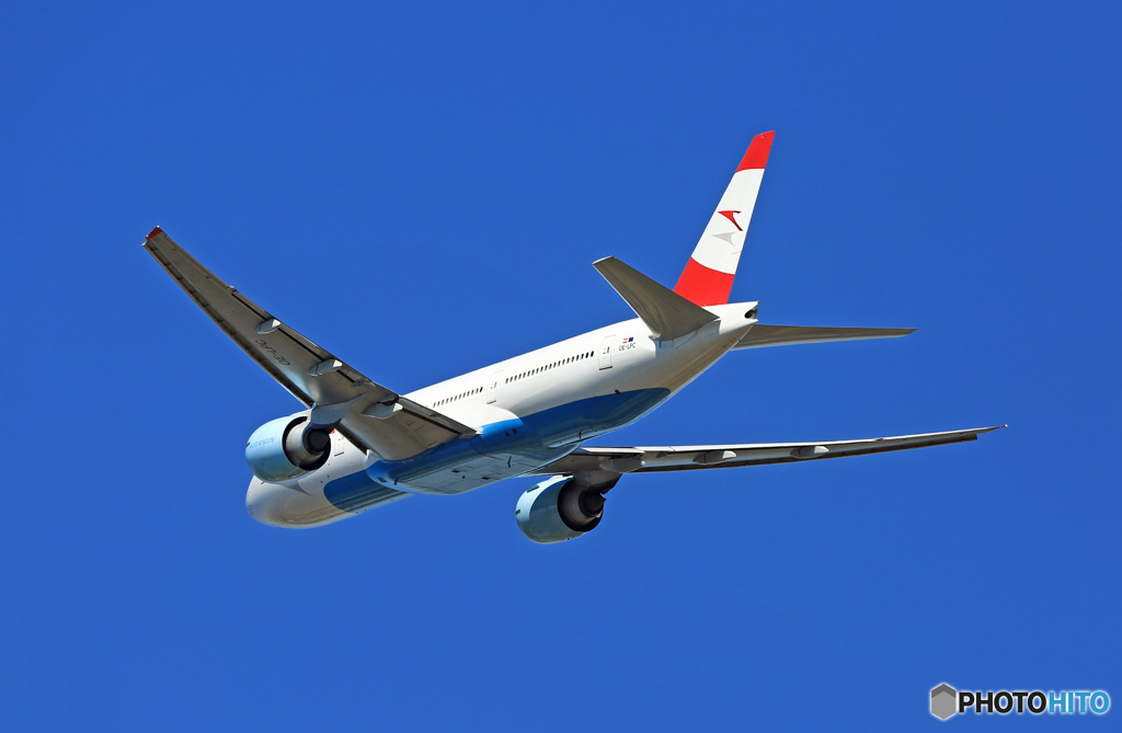 Austrian 777-2Z9 OE-LPC 出発 