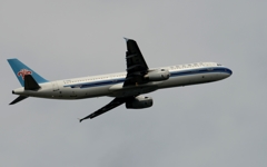 離陸（155）中国南方 A321