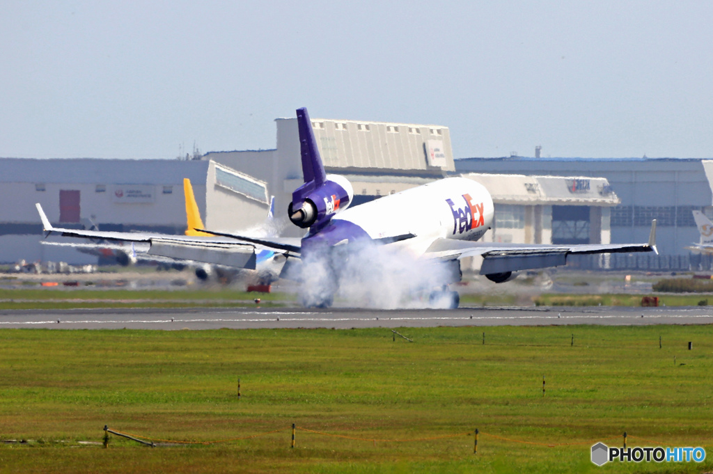 FedEx MD-11 N617FE 着陸 