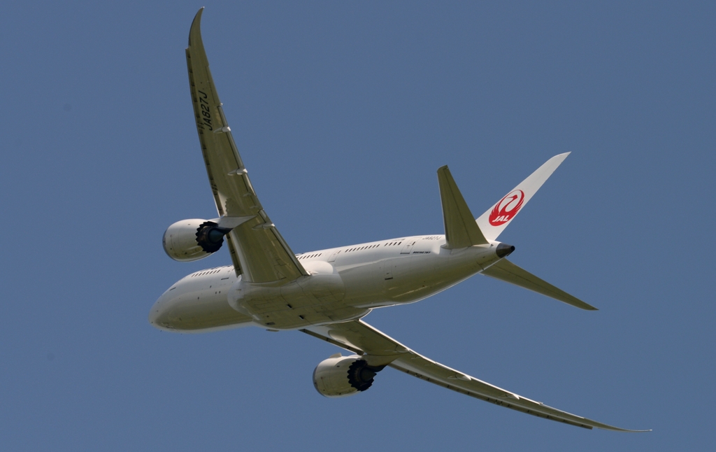 離陸（72）Japan Airlines 787-8