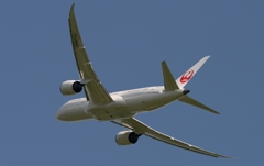 離陸（72）Japan Airlines 787-8