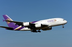 到着  THAI A380-841
