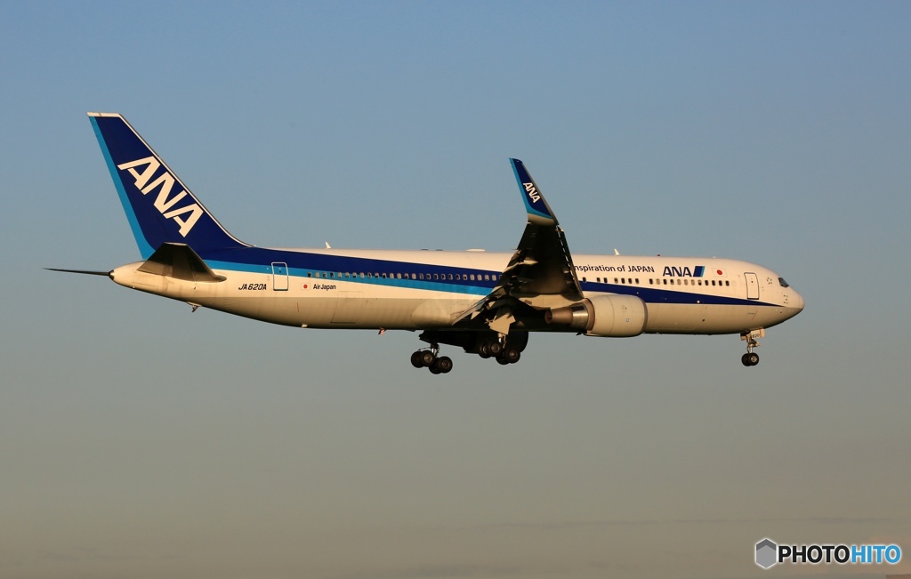 ANA 767-300  着陸　