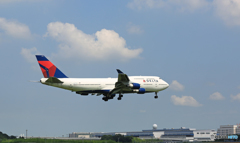 着陸DELTA 747-400 N670US/ジャンボ保存委員会  