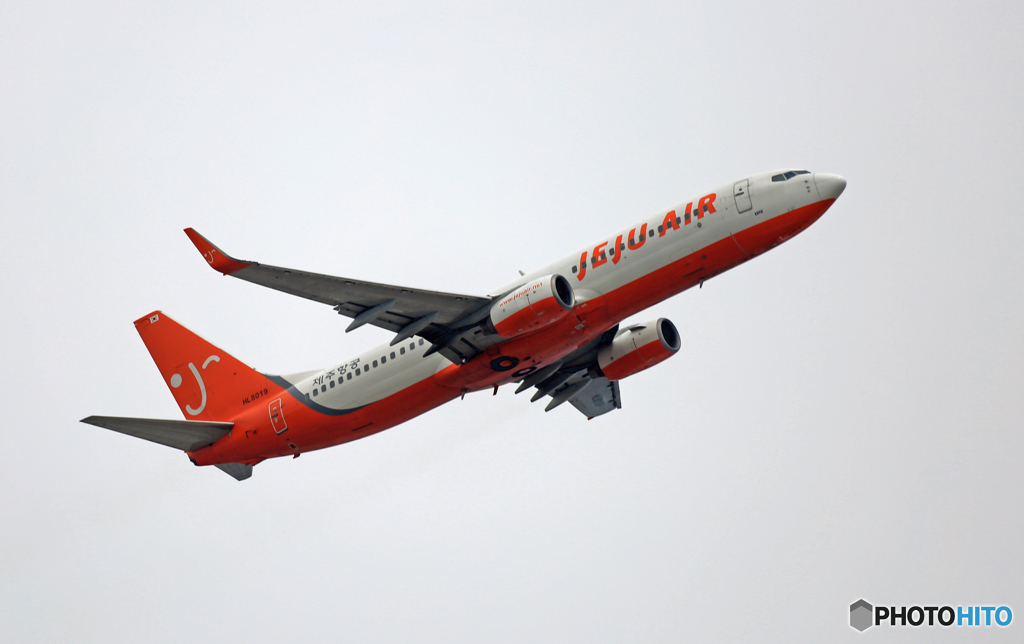 出発 JEJU 737-86N HL8019