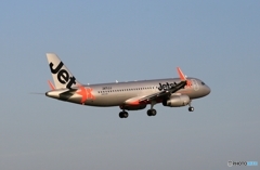 Jetstar A320-200 到着　