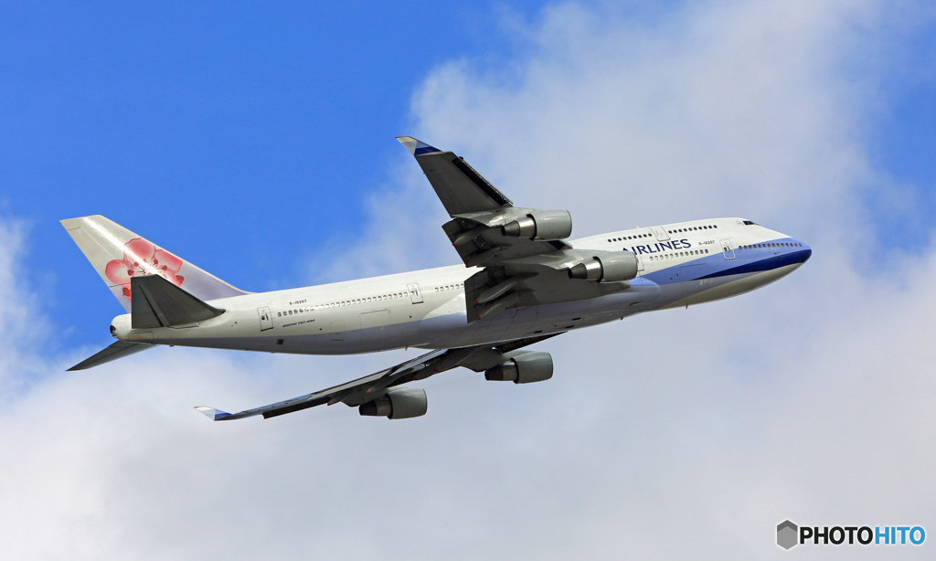 China 747-400 B-18207離陸 