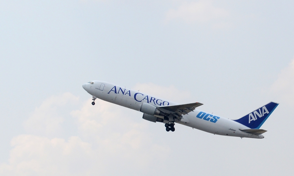 飛び立ち（72）ANA Cargo 767-300