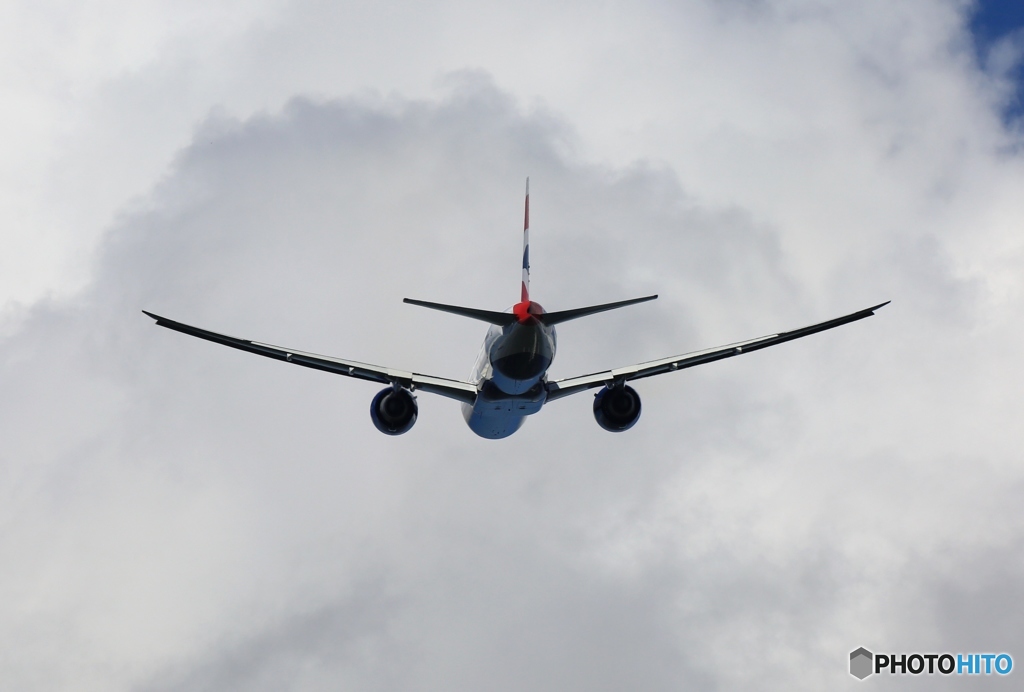 出発　British 777-336