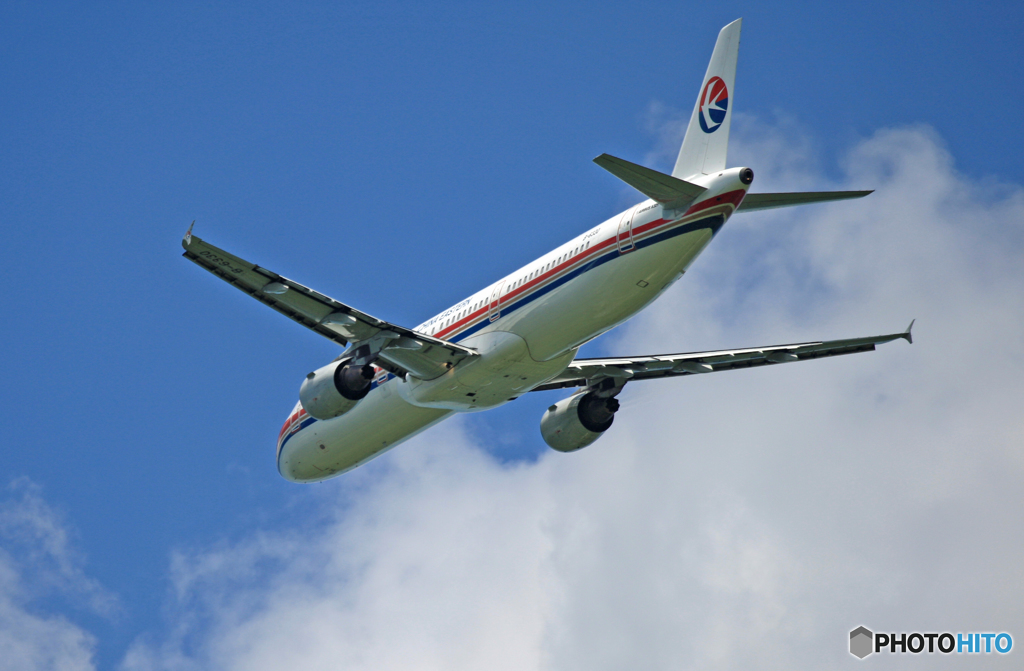 中国東方A320-232 B-6930 離陸 