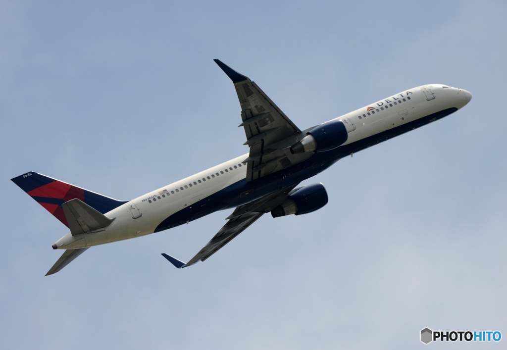 飛行　Delta 757-251