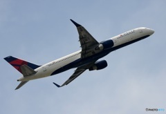 飛行　Delta 757-251