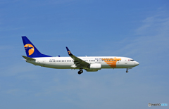 到着 MONGOLIAN 737-8SH JU-1015