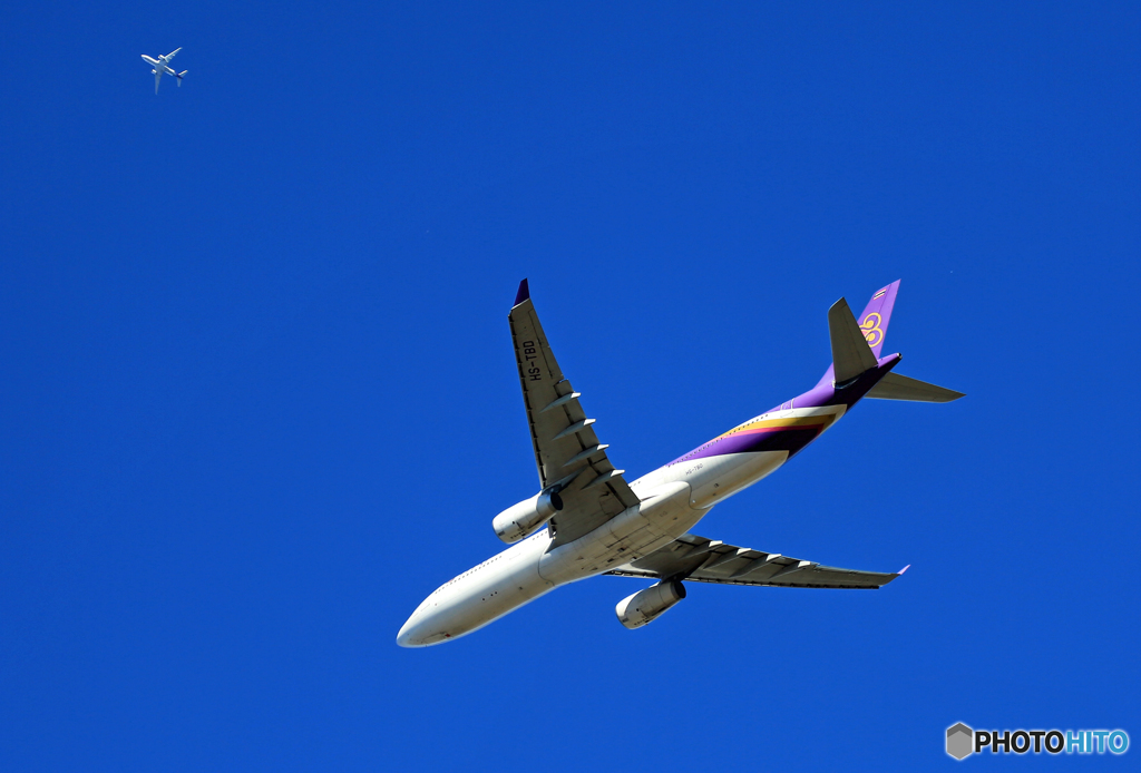 空色「W離陸」THAI A330-343 HS-TBD