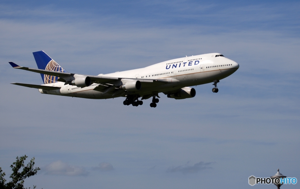 着陸　UNITED 747-400