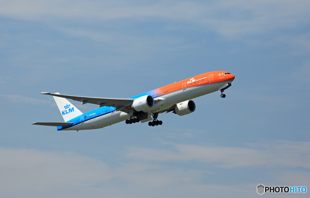 出発 KLM オレンジP 777-306 PH-BVA