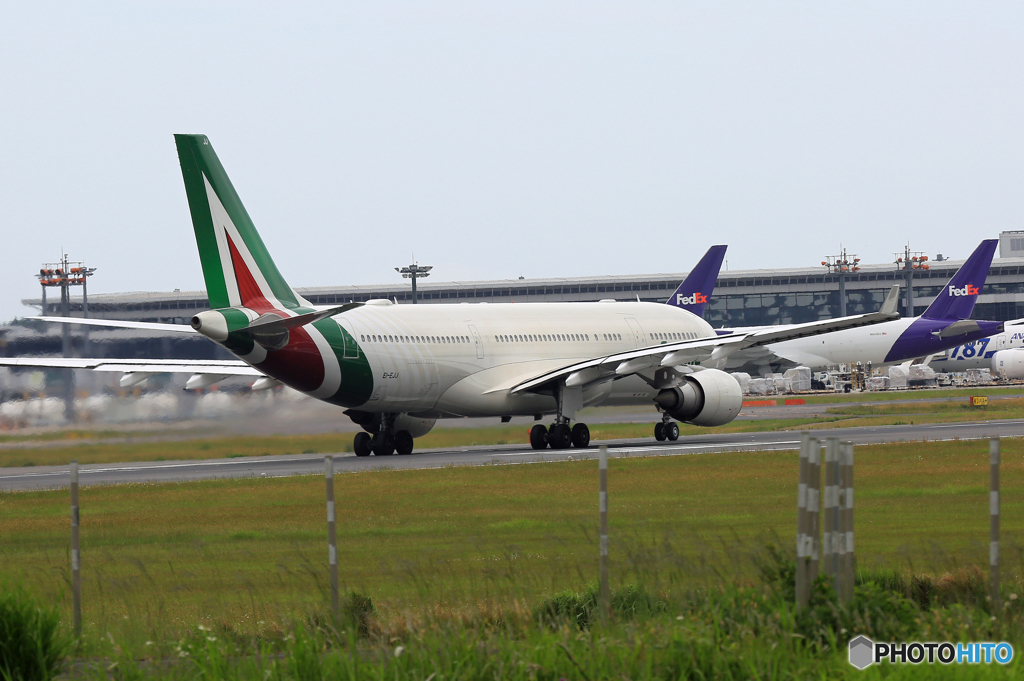 「☁」 Alitalia A330-202 EI-EJJ 離陸