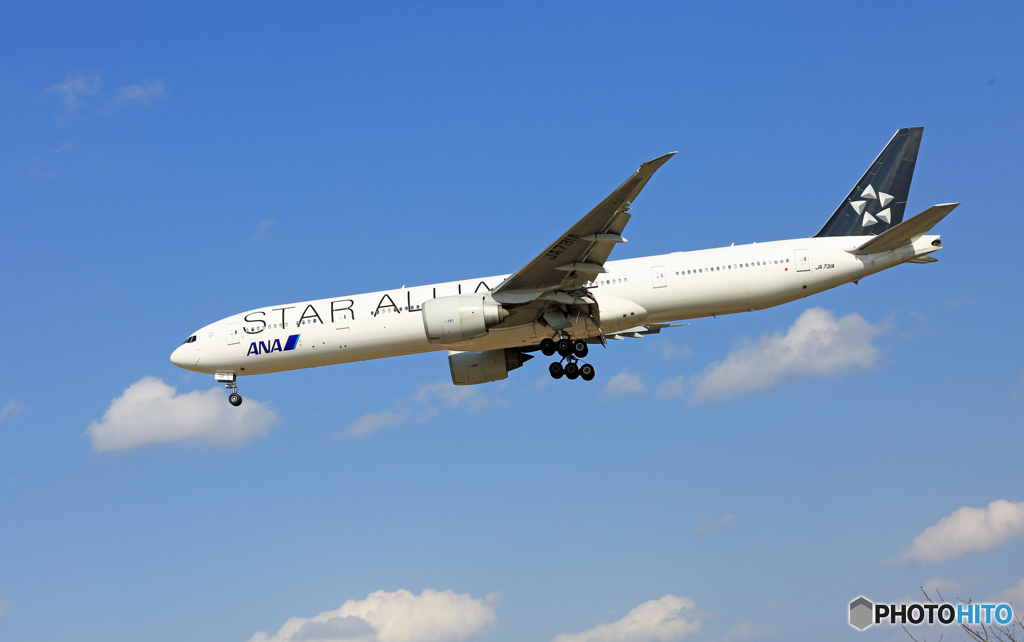 「良い天気」 ANA STAR 777-381 JA731A到着