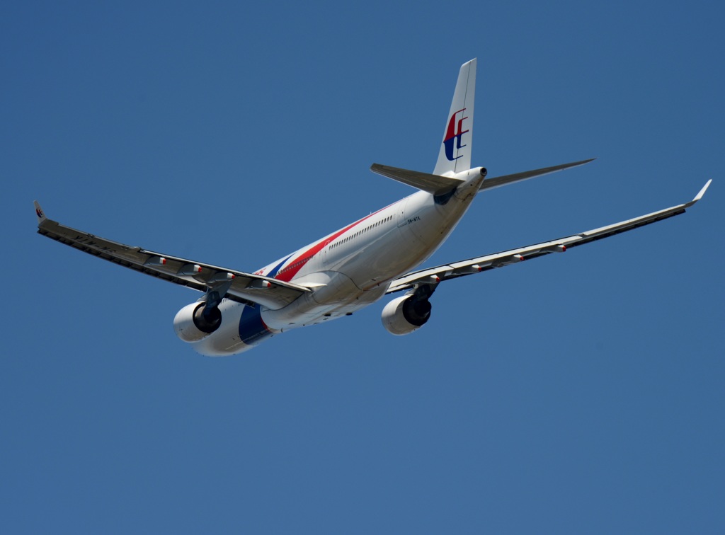 ﾏﾚｰｼｱ A330-323 離陸