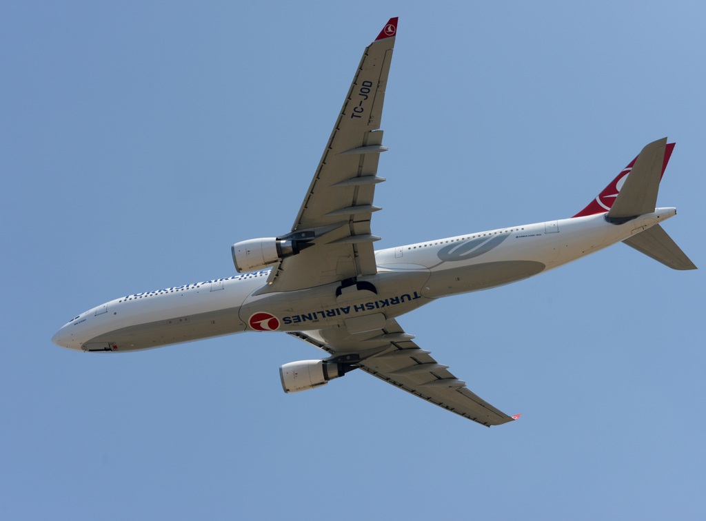 TURKISH A330-303 飛び立ち