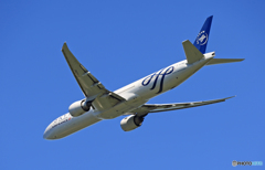 「青い空」Air France SKY 777-328 F-GZNE