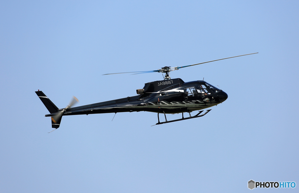 離陸Aerospatiale/アエロスパシアル AS350B JA9887