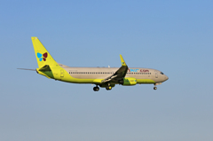 「青い空」が一番  Jinair 737-809 HL7798 到着