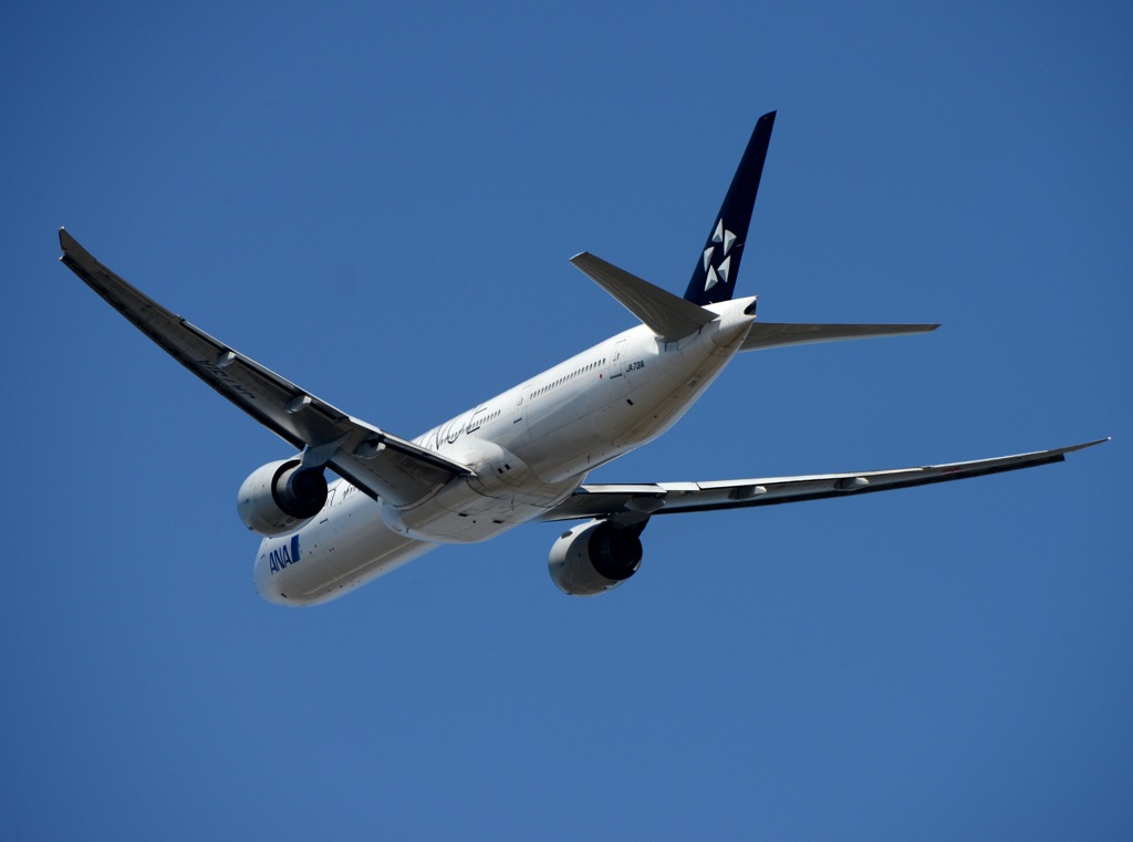 ANA STAR 777-300ER 出発