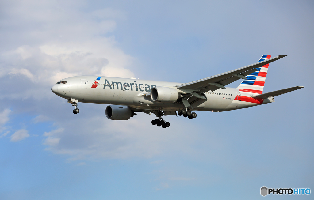 「空色」 American 777-223 N765AN☀
