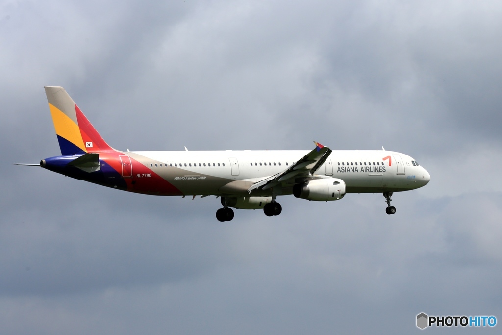 ASIANA A321-231 到着　