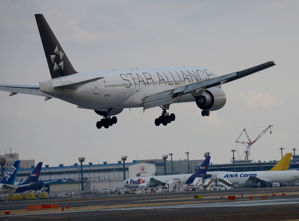 UNITED STAR 777-224 到着