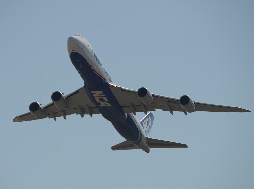 NCA 747-8KZ 離陸