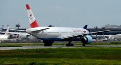 出発（135）Austrian 777-289 