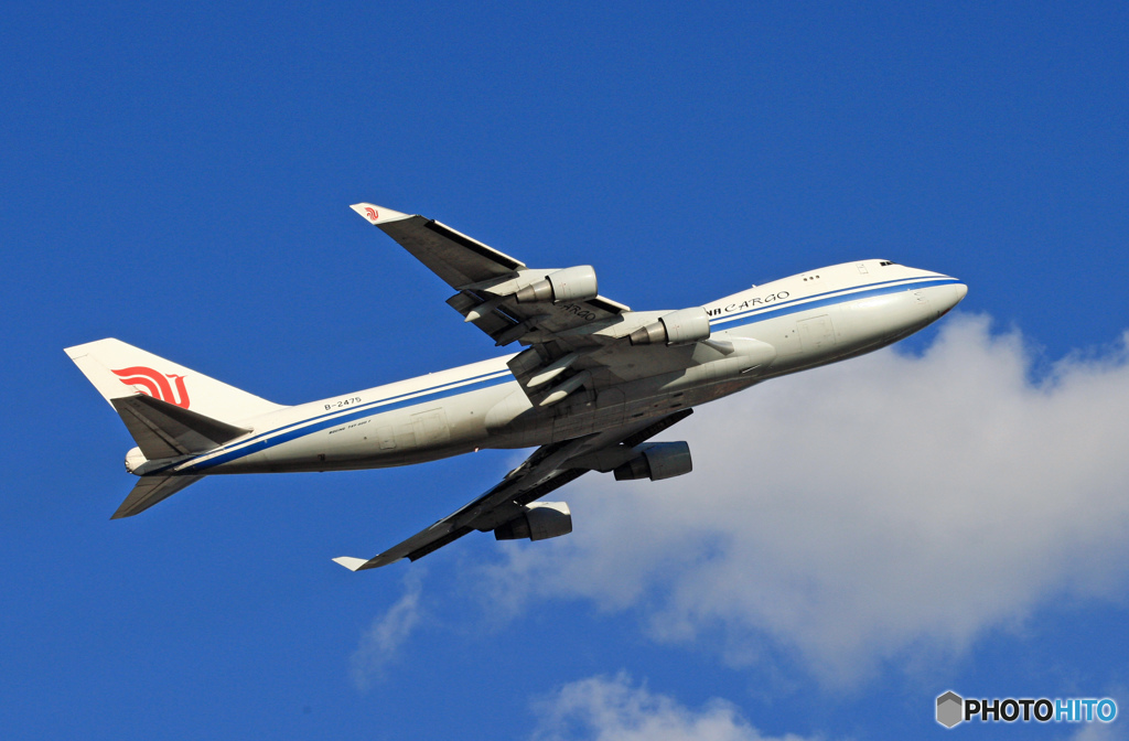 出発　Air China Cargo 747-400 B-2475
