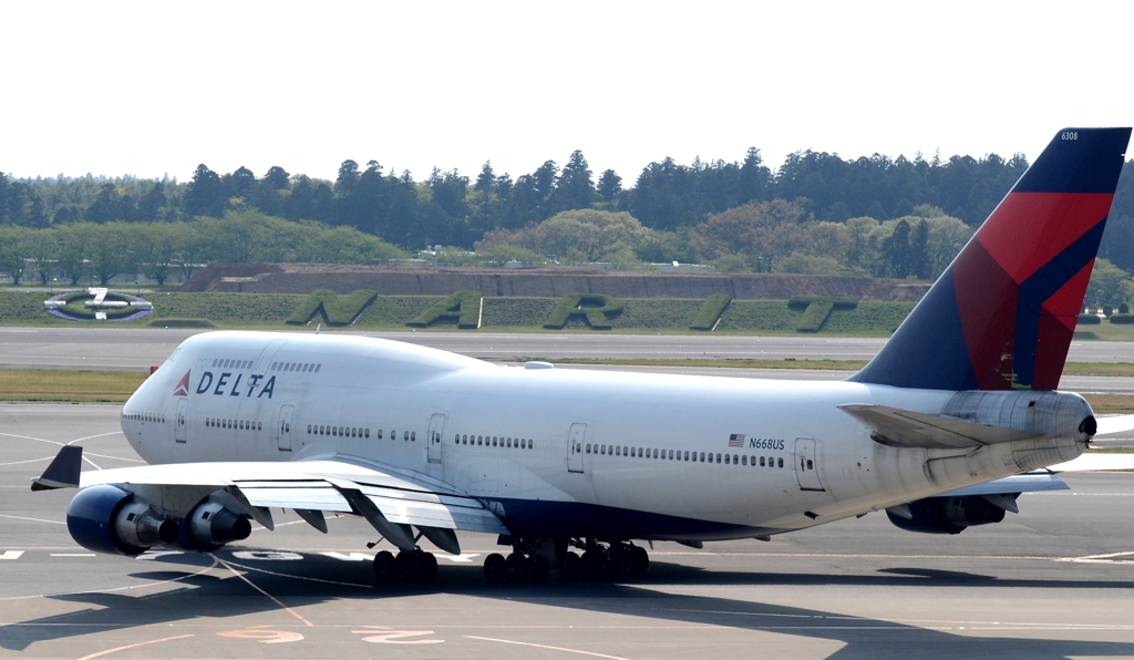 Delta 747-400  ﾅﾅﾒ