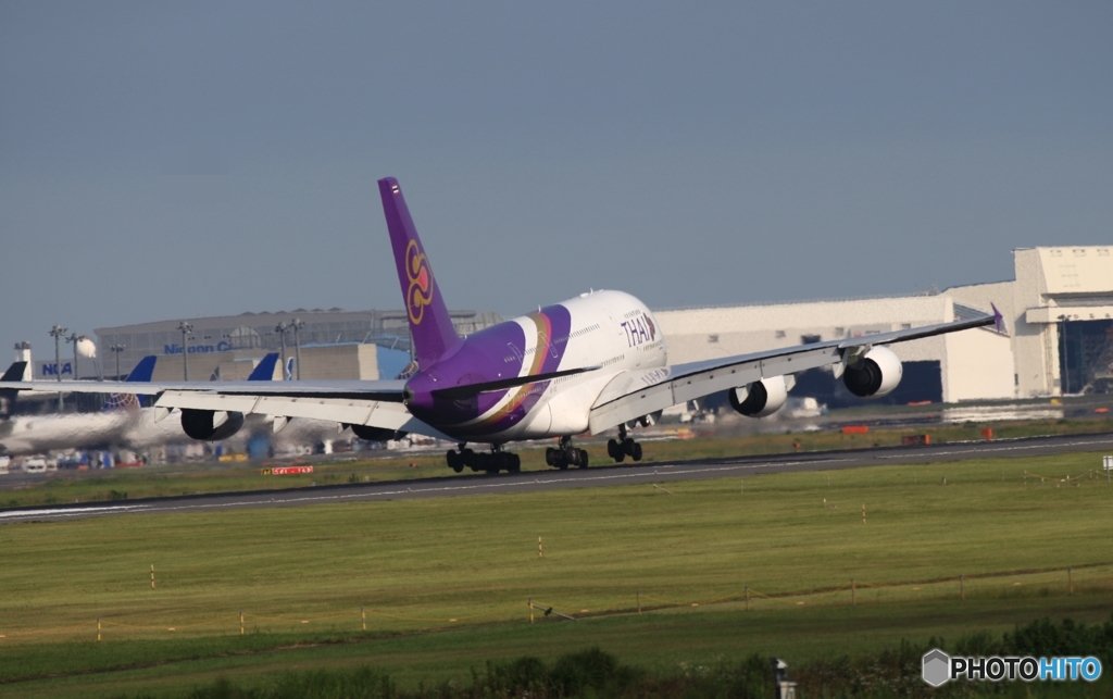 到着　Thai A380-841