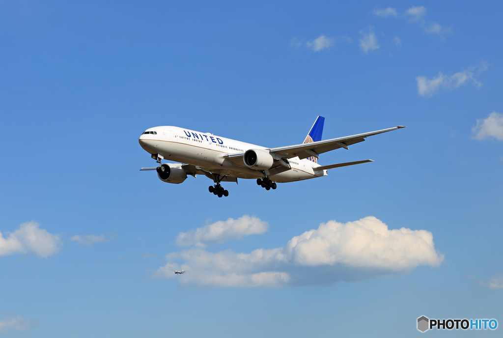 着地前 UNITED 777-222 N797UA
