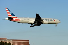 着陸(186)American 777-223  着陸(186)American 777-223