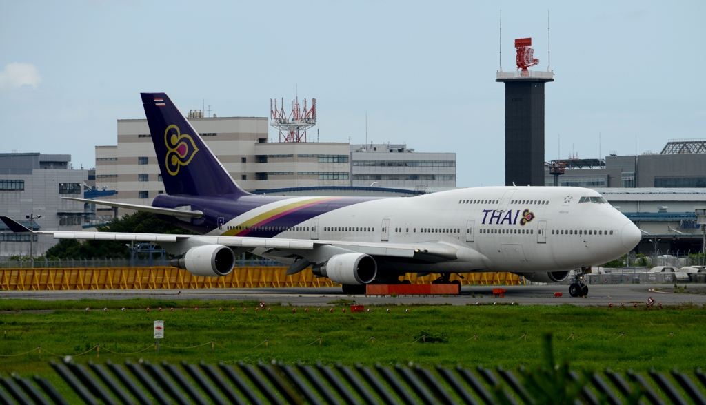 出発（139）THAI 747-400