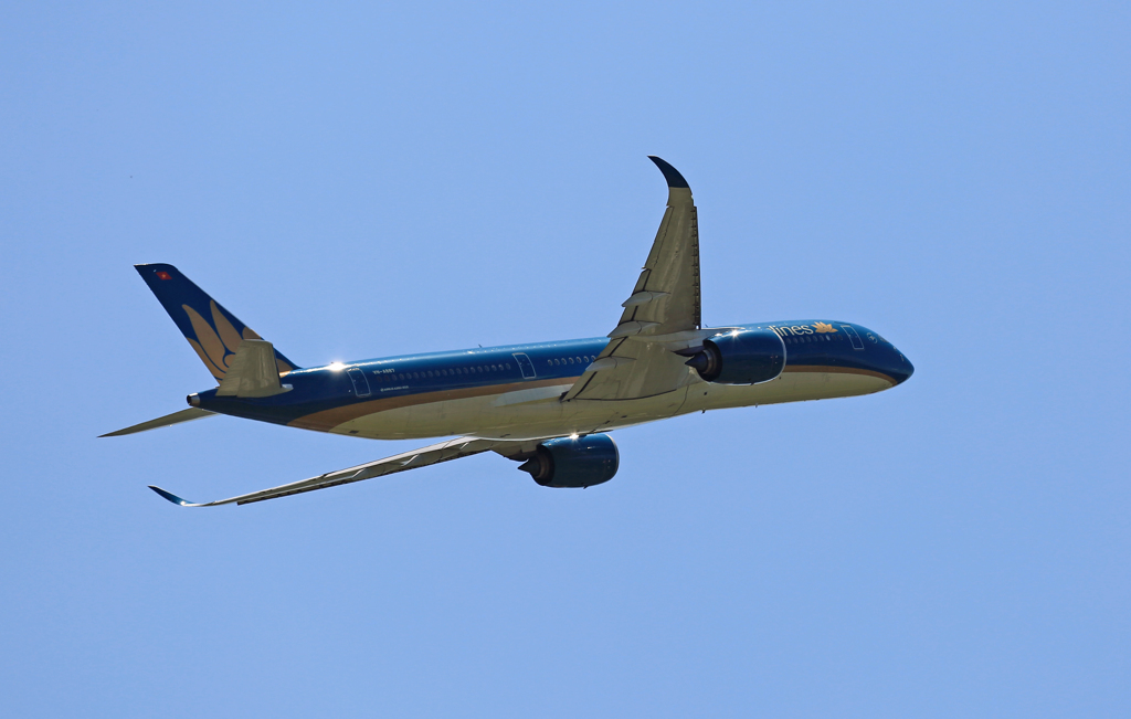 出発 エアバス A350-941