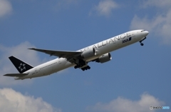 ANA STAR 777-381 出発　