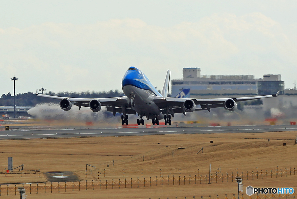 KLM 747-400 PH-BFT ジャンボ機飛び立ち　