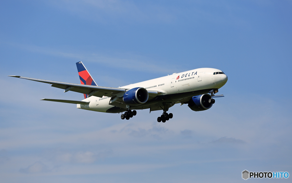 到着 Delta 777-232 N705AN